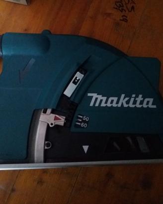 Smerigliatrice makita con cuffia di aspirazione