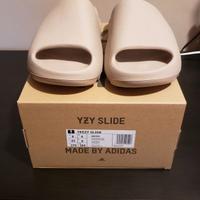 Yeezy slide pure