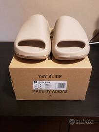 Yeezy slide pure