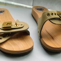 Sandali Pescura Scholl.