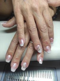 Ricostruzione unghie