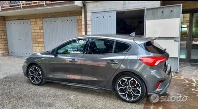 Ford Focu mk4 1.5 ecoblue 120cv st line
