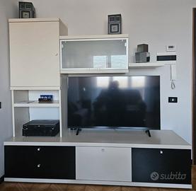 Mobile da arrendamento b/n con cassettoni capienti