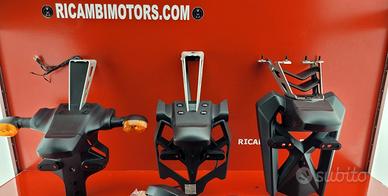 PORTATARGA YAMAHA R1 R6 T-MAX 530 FZ8 FZ1