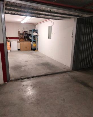 Posto auto in garage chiuso