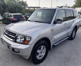 MITSUBISHI Pajero 3200 16V DI-D 5PORTE AUTOM. 4X