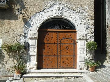 Portali in pietra 04