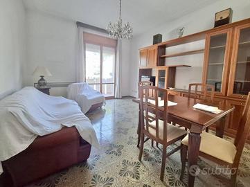 Appartamento di 109 m² con 5 locali e box auto a F
