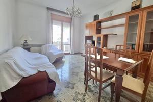 Appartamento di 109 m² con 5 locali e box auto a F