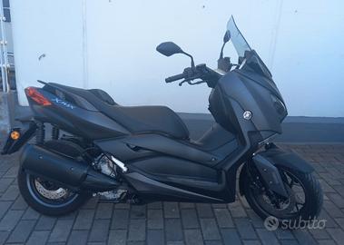 Yamaha X-Max 300 - 2022