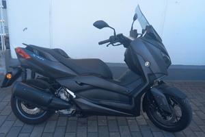 Yamaha X-Max 300 - 2022