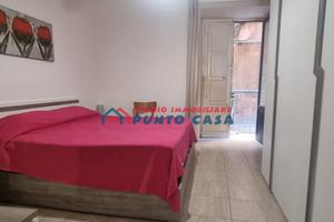 PRESSI PORTO - Via Porta Grazia, bilocale 1°p. s/a