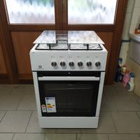 Cucina nuova mai usata con forno elettrico