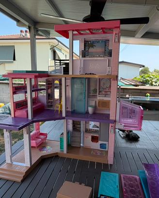 Casa di Barbie a 3 piani