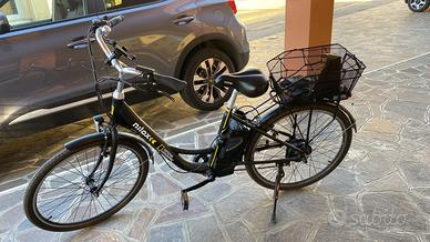 Bici pedalata assistita NIXOL National geografic