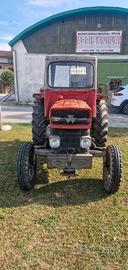 Trattore agricol0 Massey Ferguson 135 Special 