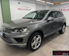 VOLKSWAGEN - Touareg - 3.0 TDI 204 CV tip. BlueM.