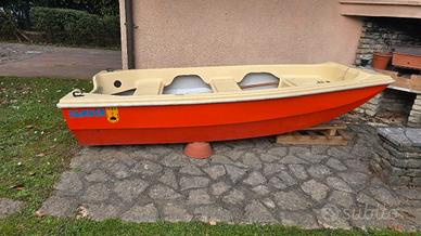 Barca Famver vetroresina doppio scafo