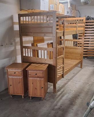 Letto a castello e comodini Ikea Hemnes