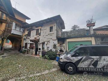 Immobile in asta di 85 m² con 4 locali e box auto 