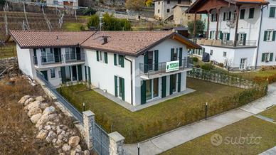 VILLA A SCHIERA A NOGAREDO