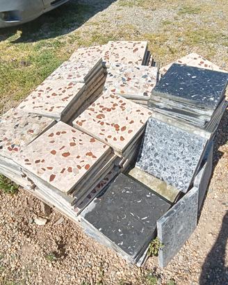 PIASTRELLE GRANIGLIE 30 X 30 X 2,5 