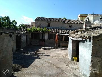 Casa Campidanese su lotto di 360 metri