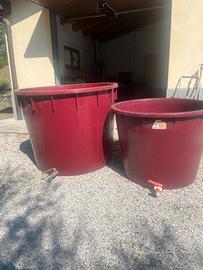 n .2 contenitori per mosto
