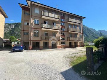 3 LOCALI A VILLA SANTINA
