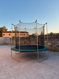 Trampolino elastico