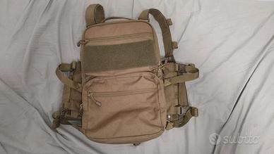 Tattico softair completo di tasche e zaino