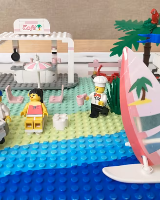 Vintage LEGO Paradisa