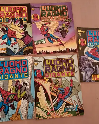 fumetti anni 70 "l'uomo ragno" ed Corno