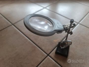 Lente di ingrandimento da tavolo