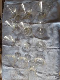 Vecchi calici da spumante serigrafati