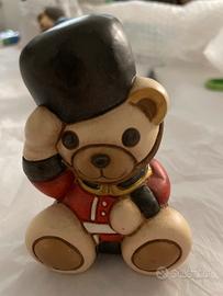 Thun teddy on the road Inghilterra