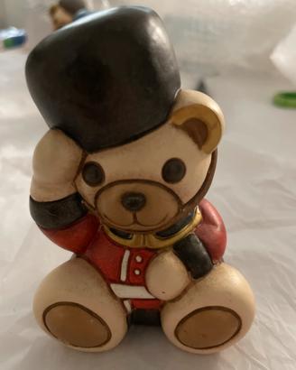 Thun teddy on the road Inghilterra