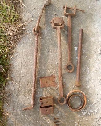 Ferramenta portoni del 700'