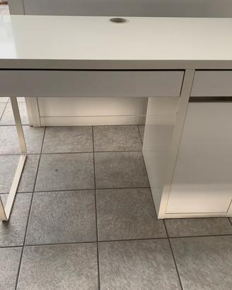 SCRIVANIA COMPATTA IKEA