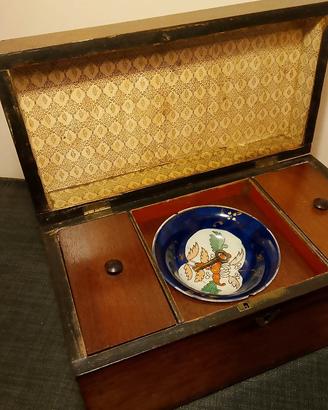 tea caddy XIX sec