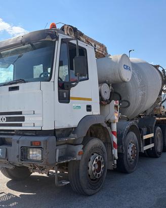4 assi Betonpompa iveco Eurotrakker Cifa 28 mt