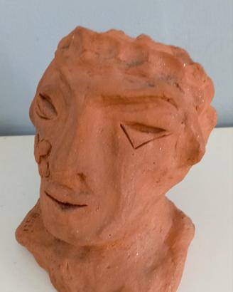 Scultura in terracotta di Castellamonte
