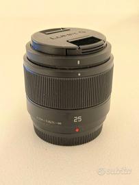 Lente Panasonic Lumix 25mm f/1.7 luminoso, leggero