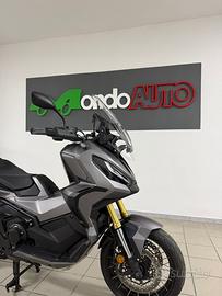 X-Adv 750 (35kw) dct - PARI AL NUOVO