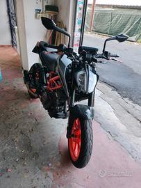 KTM Duke 390