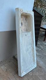 Regal o  lavandino in ceramica