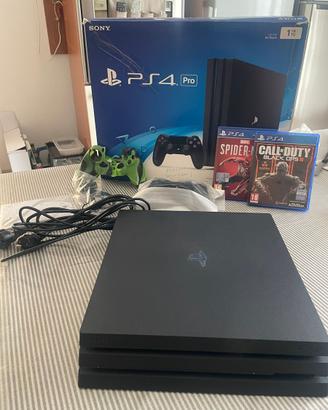 Sony playstation 4 pro 1TP + 2 accessori+ 2 game