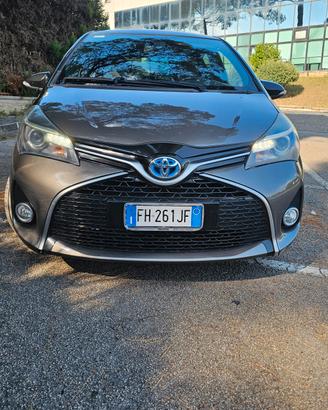 TOYOTA YARIS HYBRID 2017 BATTERIA NUOVA GARANZIA 