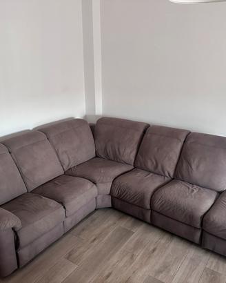 divano Grigio angolare con chaise longue