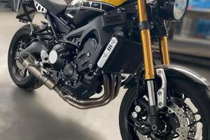 YAMAHA XSR900